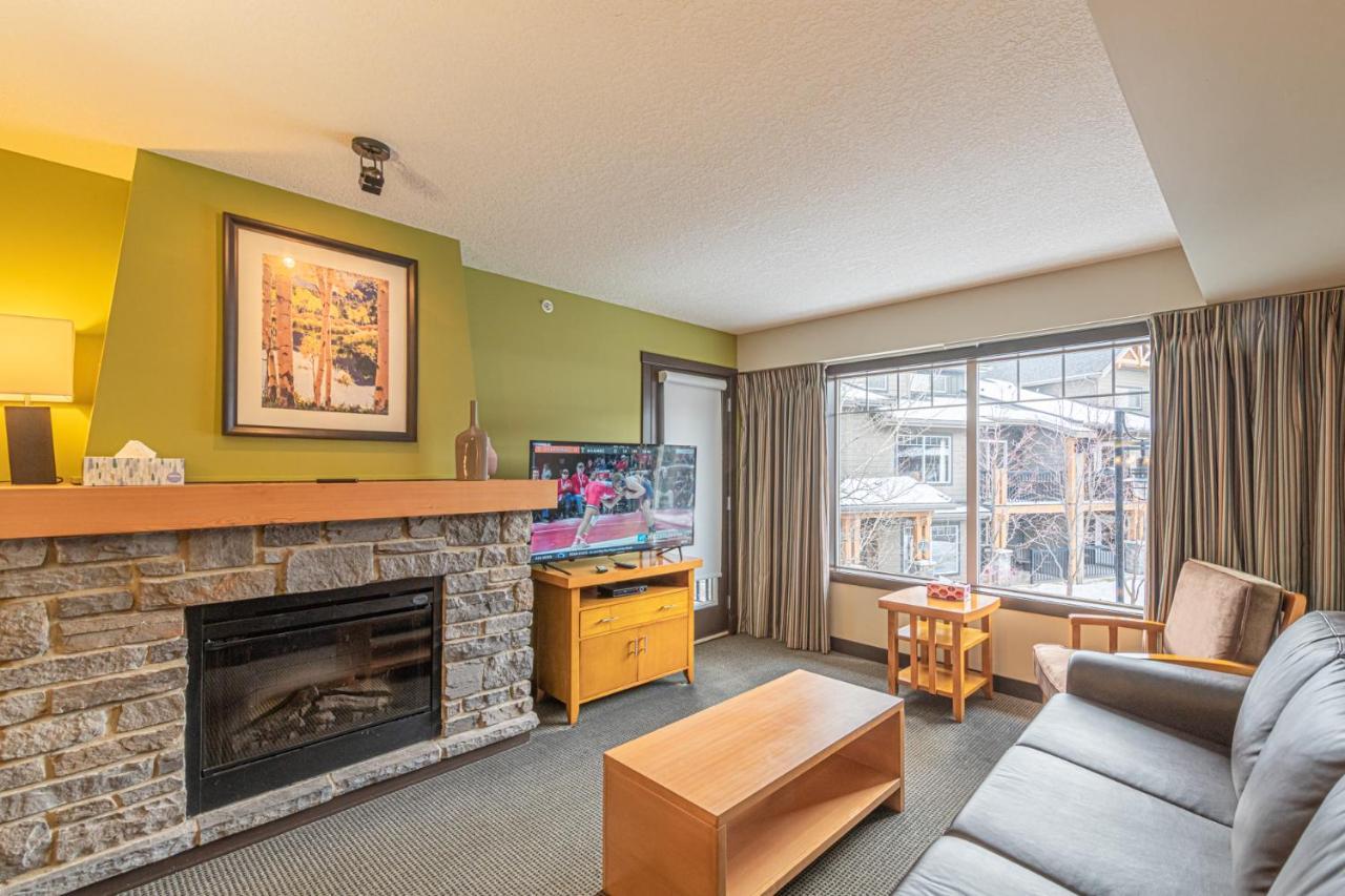 Copperstone Resort - Mountain View 2 Bedroom Condo Канмор Екстериор снимка